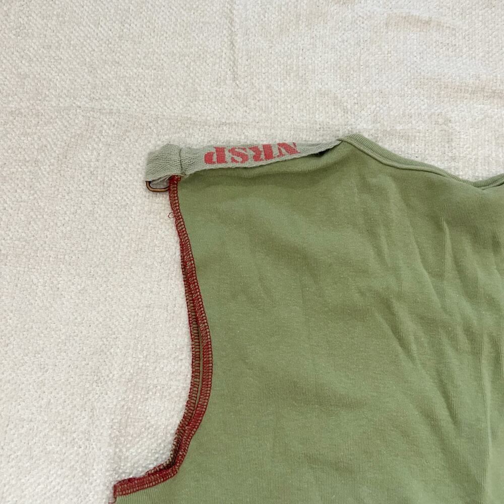 Green sleeveless t shirt tank top - Picture 7 of 10